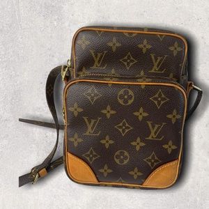 Authentic Louis Vuitton Amazone Monogram Crossbody
